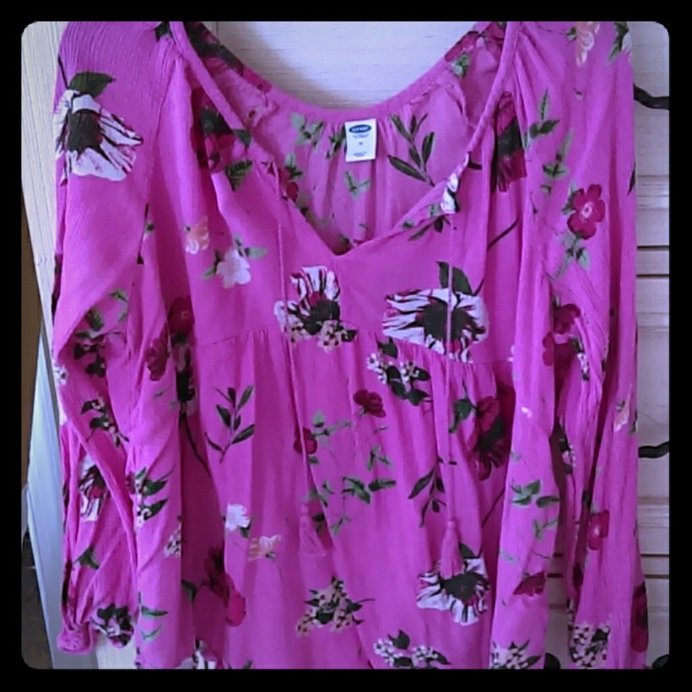 Old Navy long sleeve shirt